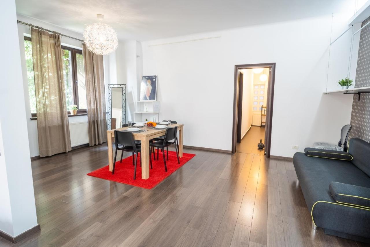 Cozy & Spacious Flat Near Victoriei Square Bucharest Exterior photo