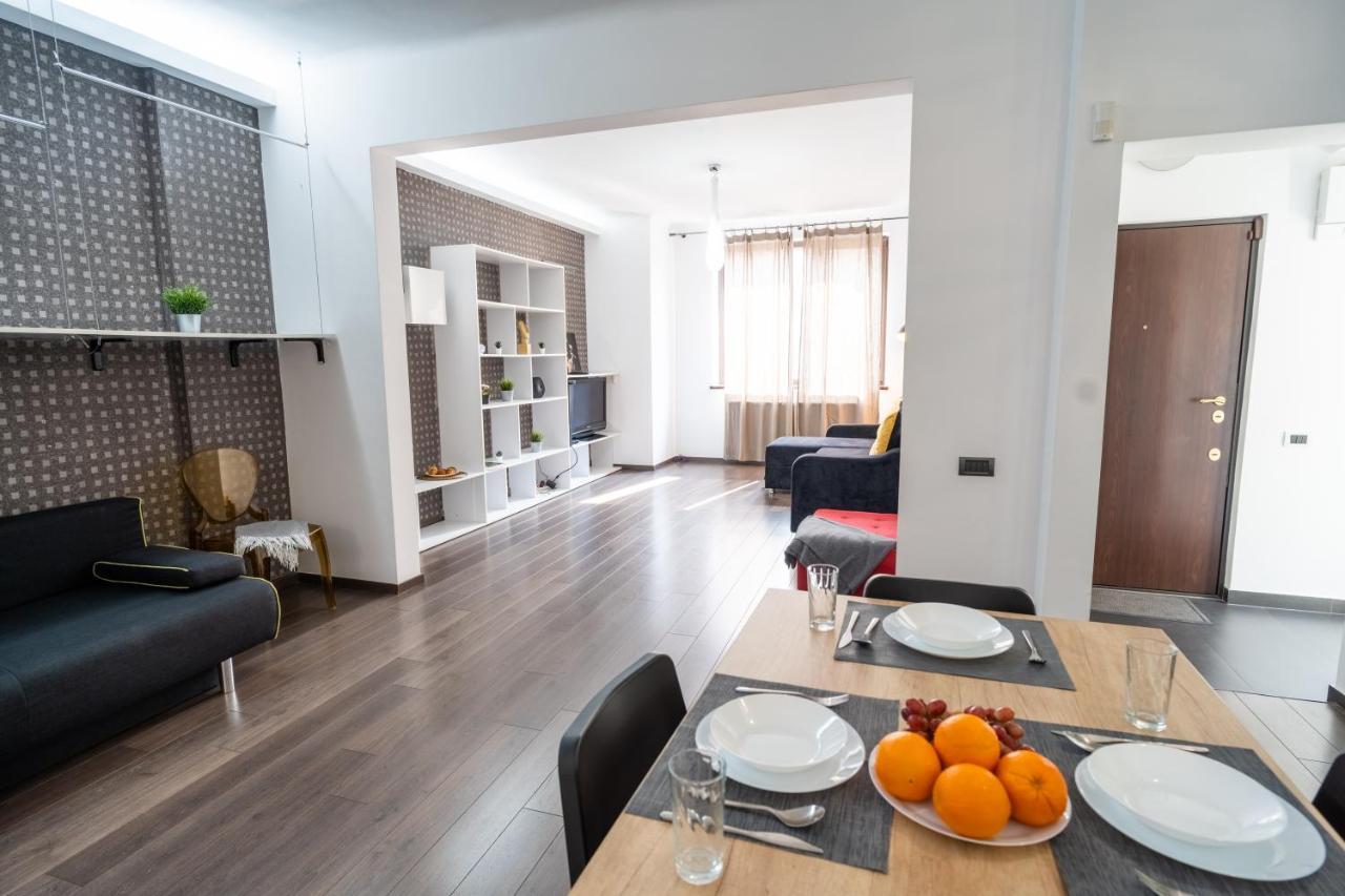 Cozy & Spacious Flat Near Victoriei Square Bucharest Exterior photo