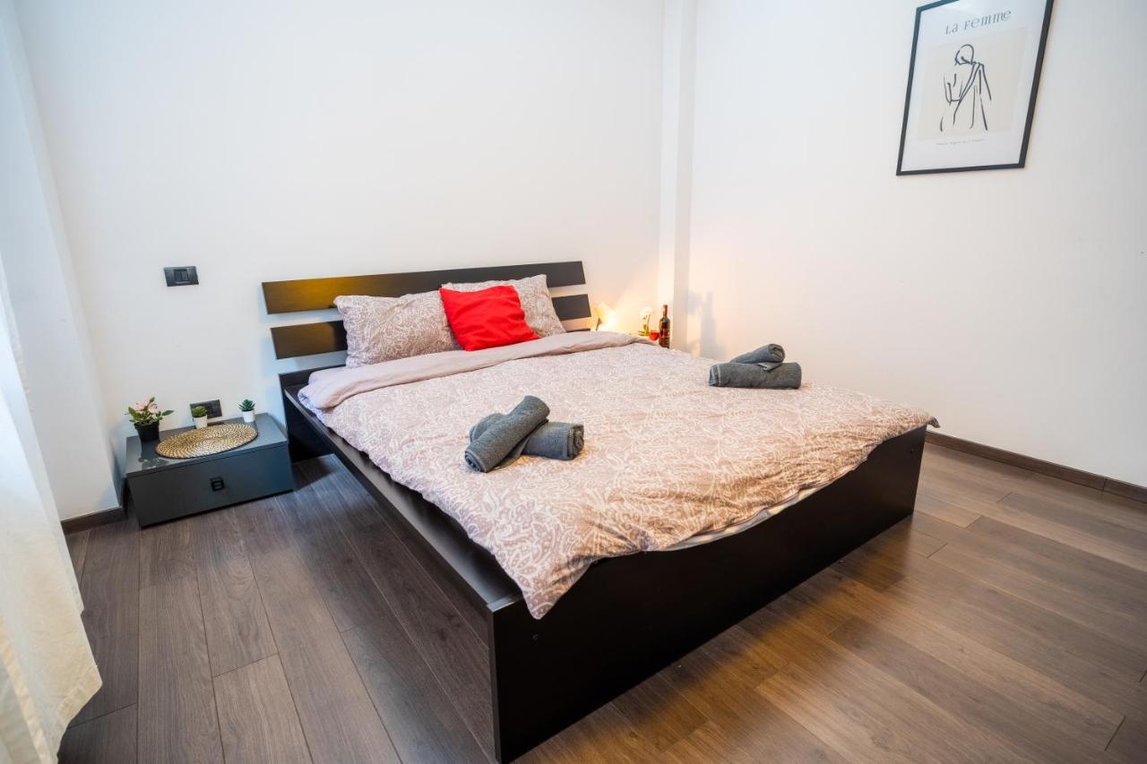 Cozy & Spacious Flat Near Victoriei Square Bucharest Exterior photo